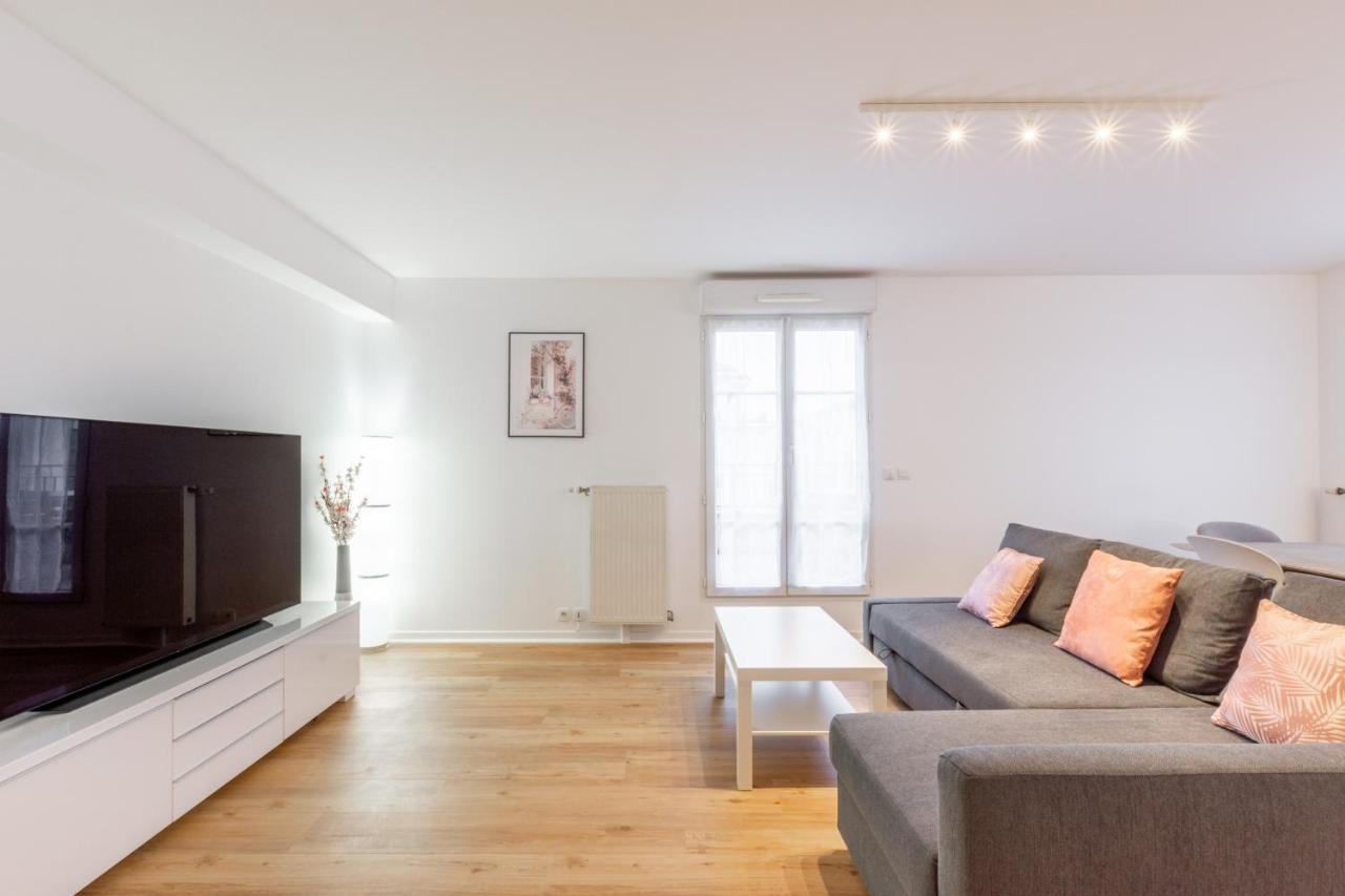 Le Sakura By Plaza Apartment Шеси Екстериор снимка